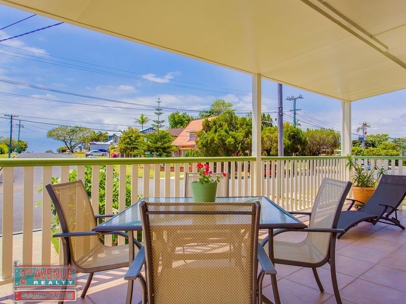 33 Nash Street, Sandgate QLD 4017