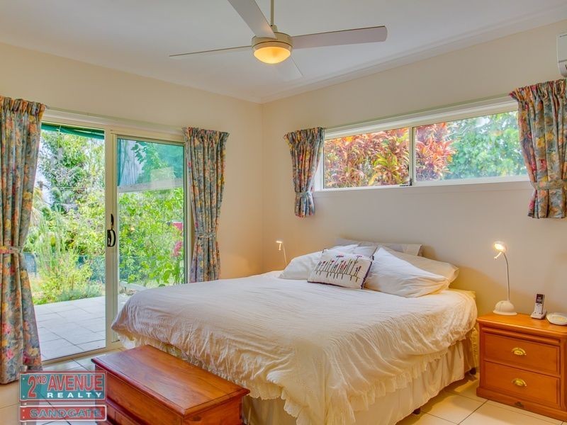 33 Nash Street, Sandgate QLD 4017