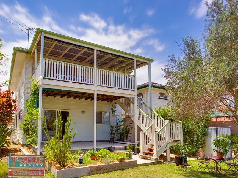 33 Nash Street, Sandgate QLD 4017