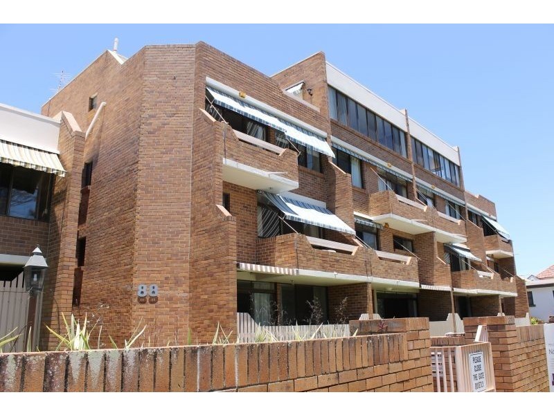 16/88 Eagle Terrace, Sandgate QLD 4017