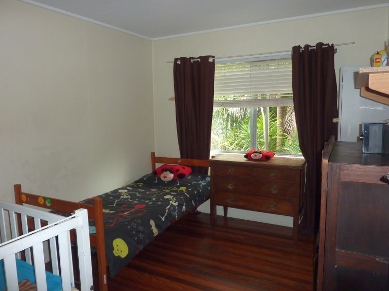 12 Agnew Street, Sandgate QLD 4017