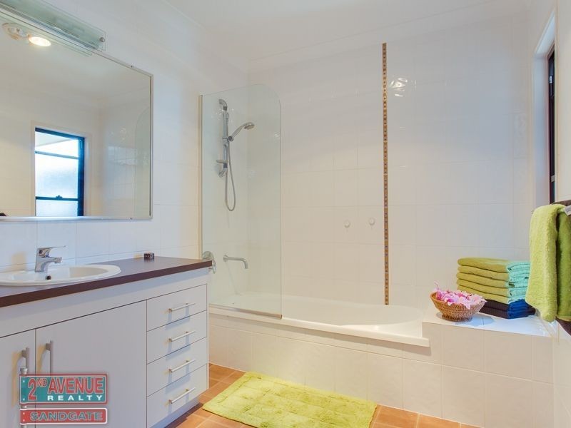 53 Clayton Street, Sandgate QLD 4017