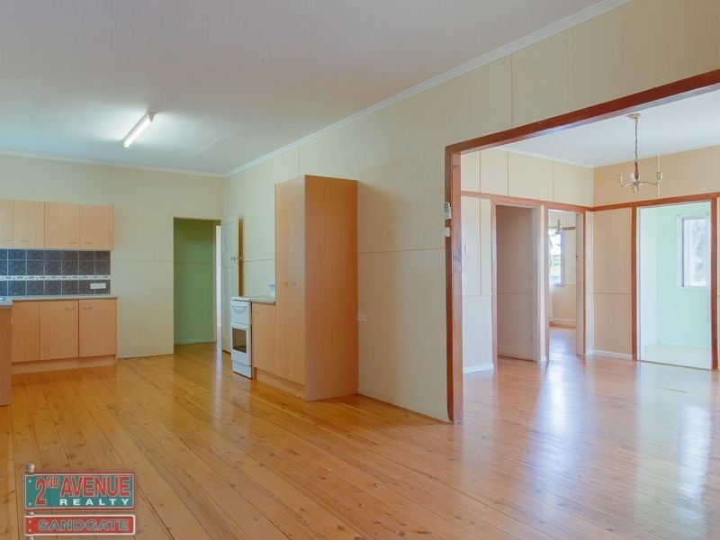 11 Station Road, Deagon QLD 4017