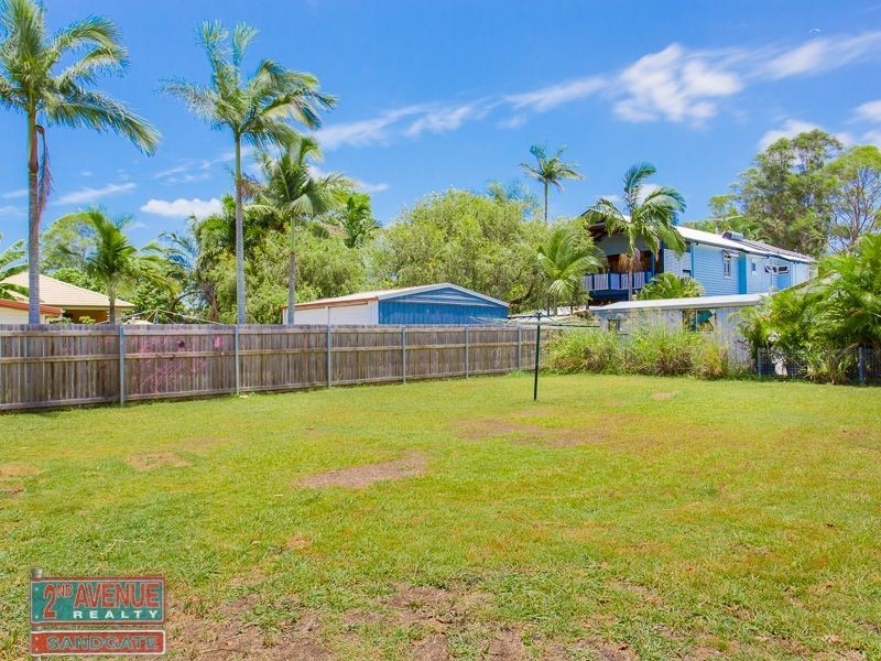 11 Station Road, Deagon QLD 4017