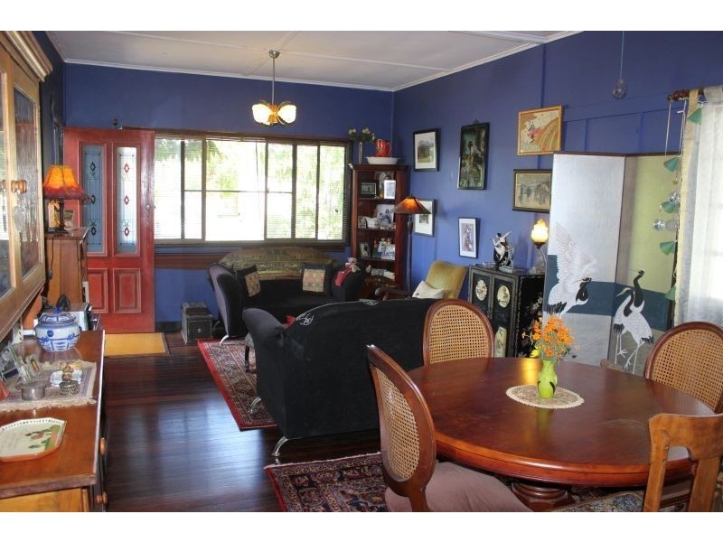 25 Nash Street, Sandgate QLD 4017