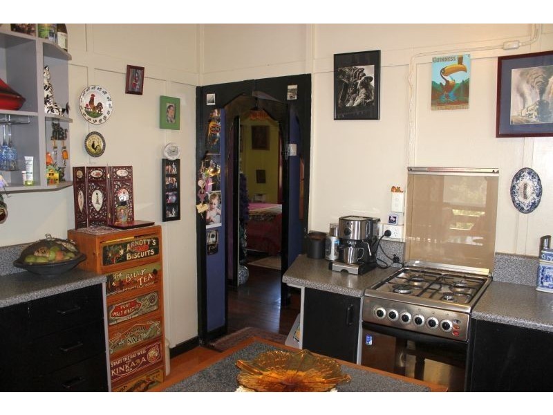 25 Nash Street, Sandgate QLD 4017