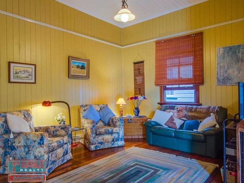 15 Gowen Street, Shorncliffe QLD 4017