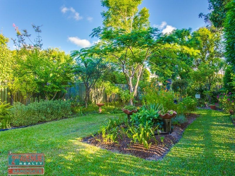 15 Gowen Street, Shorncliffe QLD 4017