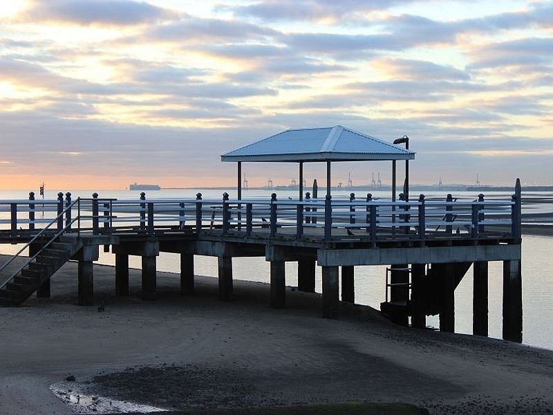 13 Bamford Street, Sandgate QLD 4017