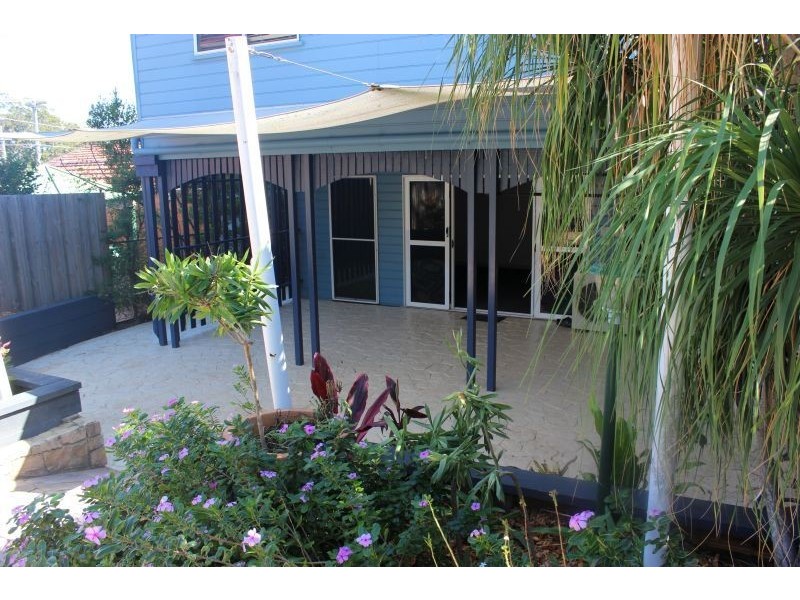 10 Signal Row, Shorncliffe QLD 4017