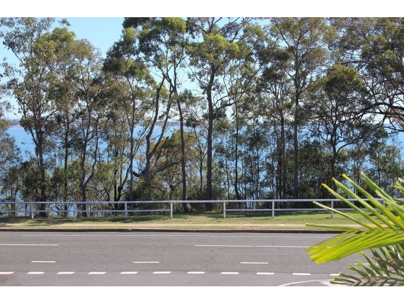 10 Signal Row, Shorncliffe QLD 4017