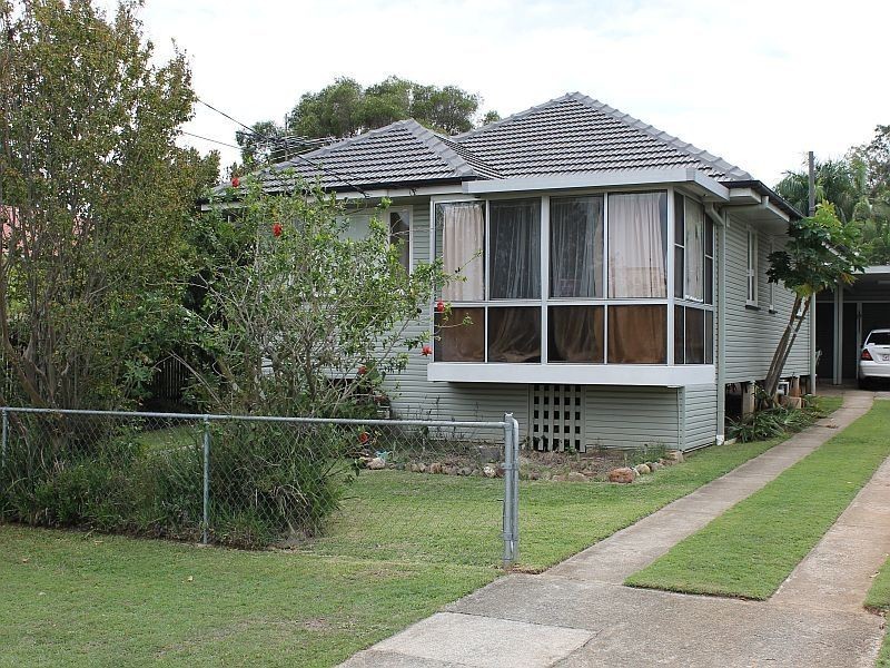 107 Hoskins Street, Sandgate QLD 4017