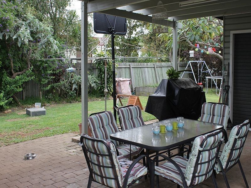 107 Hoskins Street, Sandgate QLD 4017