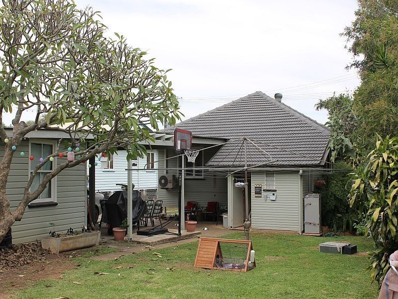 107 Hoskins Street, Sandgate QLD 4017