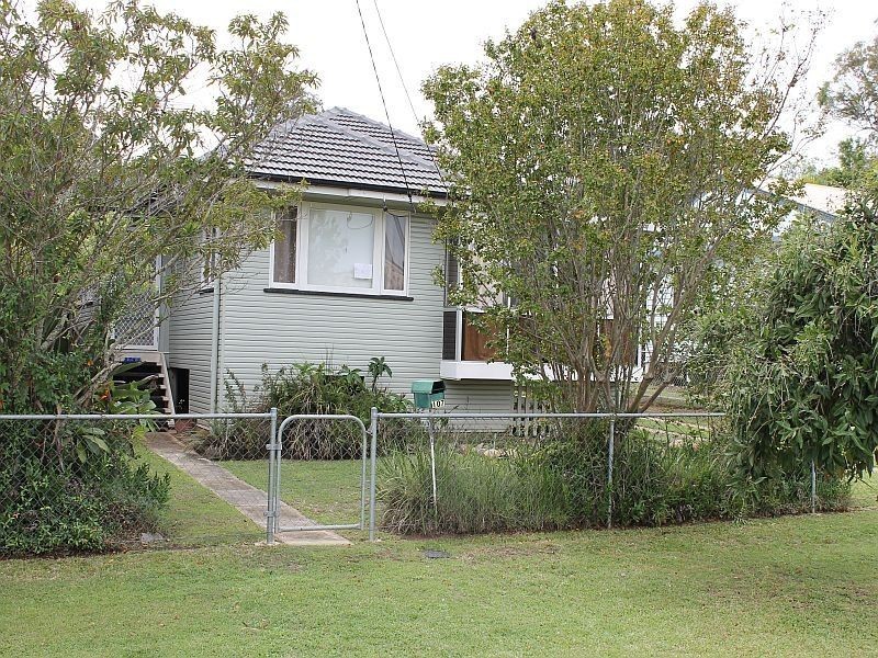 107 Hoskins Street, Sandgate QLD 4017