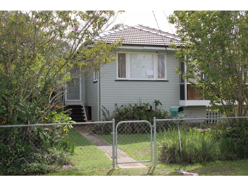 107 Hoskins Street, Sandgate QLD 4017