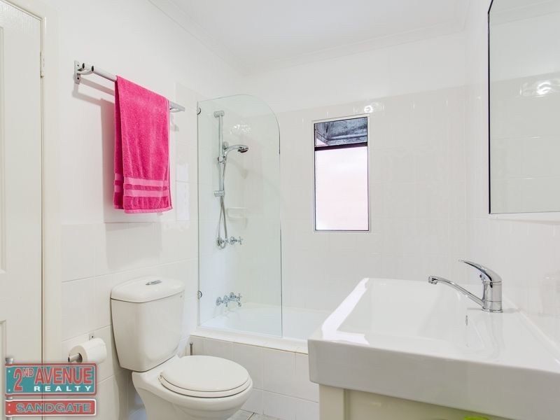 37 Yundah Street, Shorncliffe QLD 4017