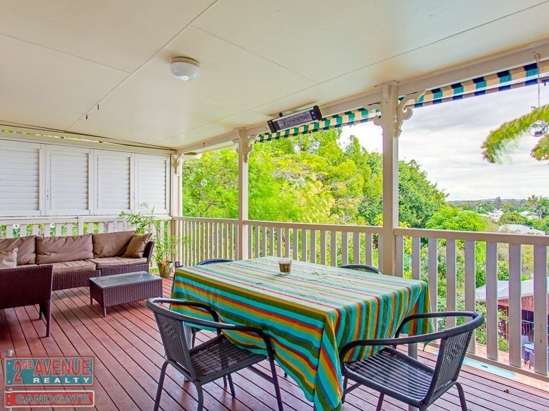 37 Yundah Street, Shorncliffe QLD 4017