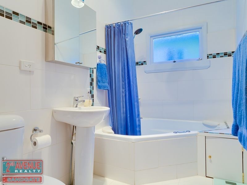 62 Bevington Street, Sandgate QLD 4017