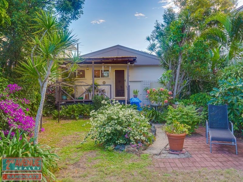 64 Clayton Street, Sandgate QLD 4017
