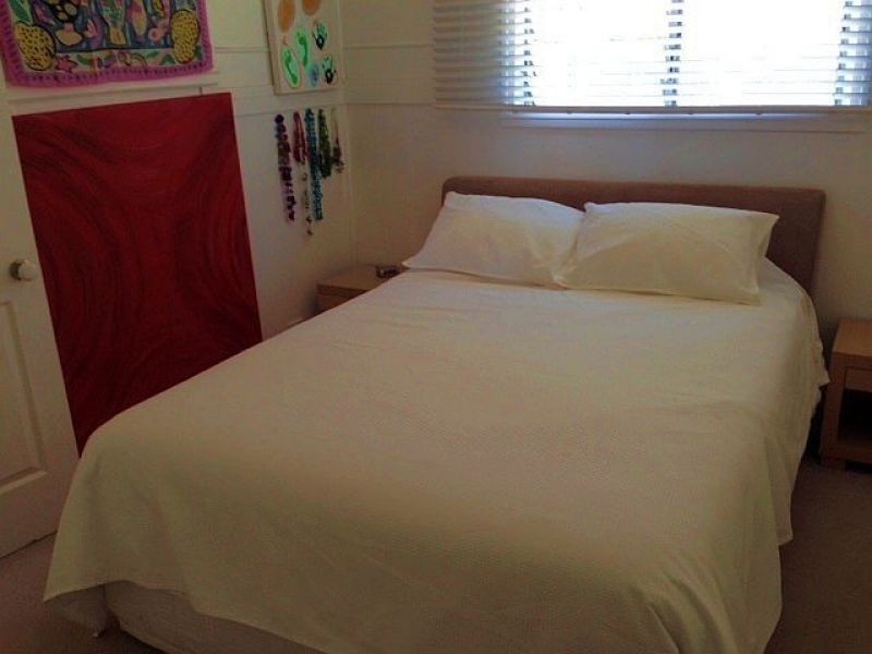 15 Ninth Avenue, Sandgate QLD 4017