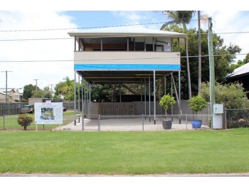 15 Ninth Avenue, Sandgate QLD 4017