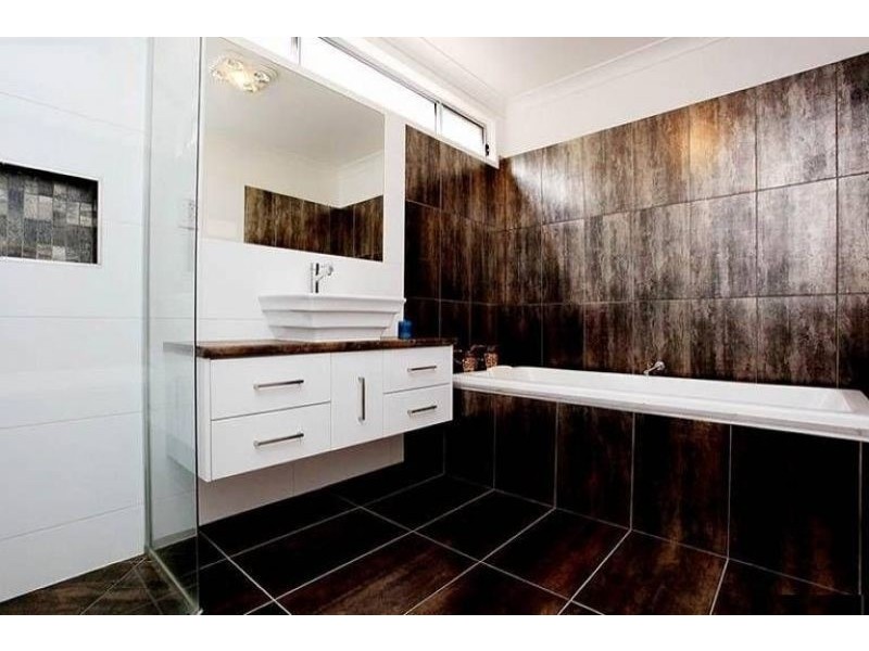 19 Regency Street, Brighton QLD 4017