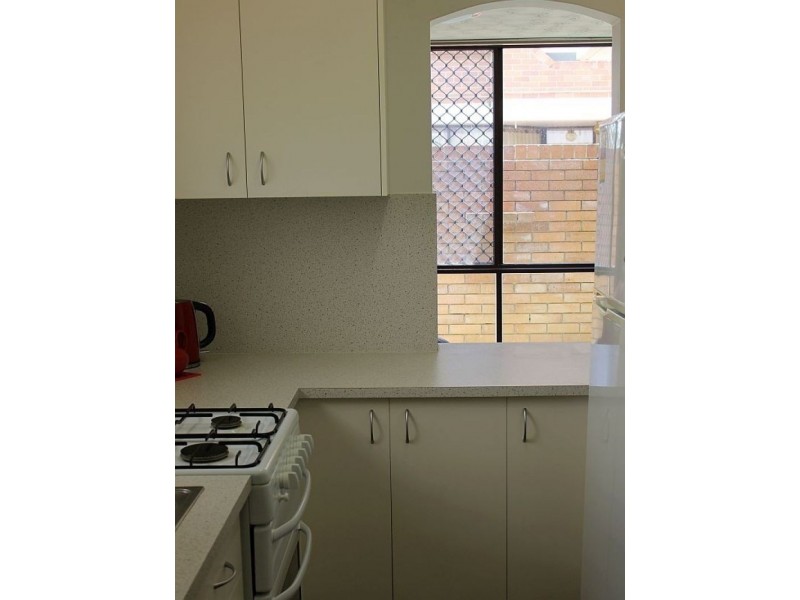 2/88 Eagle Terrace, Sandgate QLD 4017