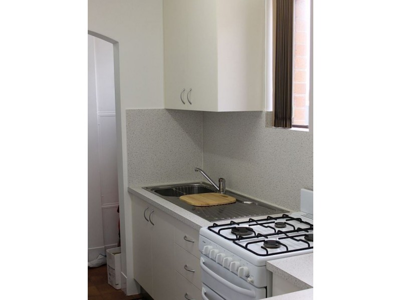 2/88 Eagle Terrace, Sandgate QLD 4017