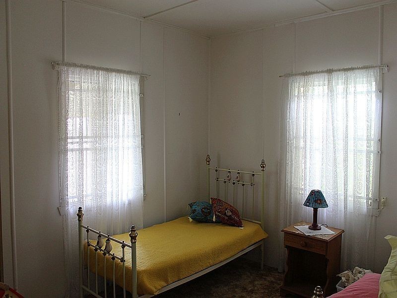 15 Oxford Place, Shorncliffe QLD 4017