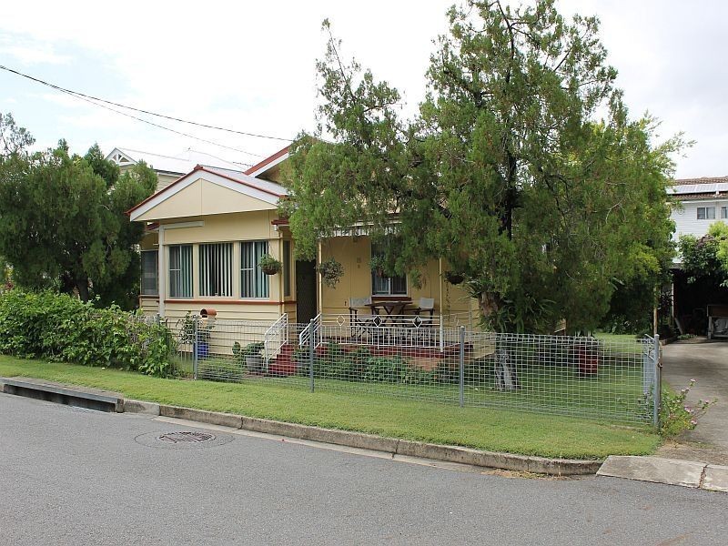 15 Oxford Place, Shorncliffe QLD 4017