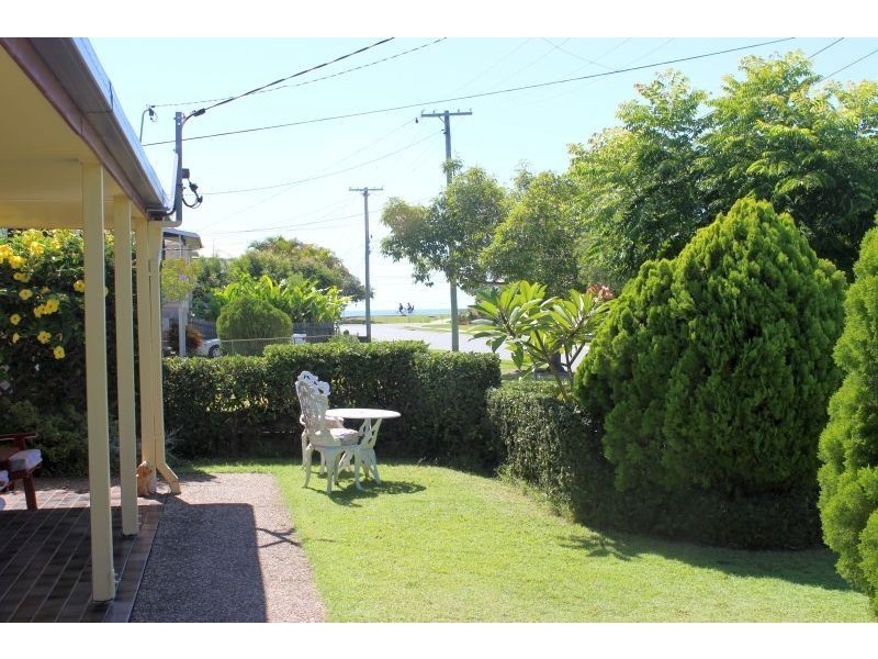 22 Thirteenth Avenue, Brighton QLD 4017