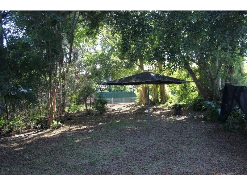 18 Twamley Street, Shorncliffe QLD 4017