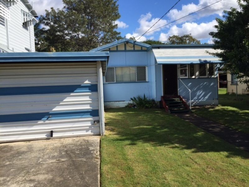 27 Clayton Street, Sandgate QLD 4017