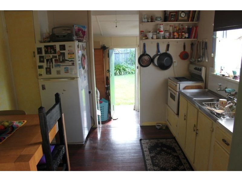 27 Clayton Street, Sandgate QLD 4017