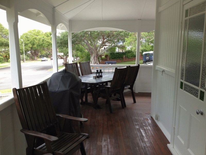 86 Yundah Street, Shorncliffe QLD 4017