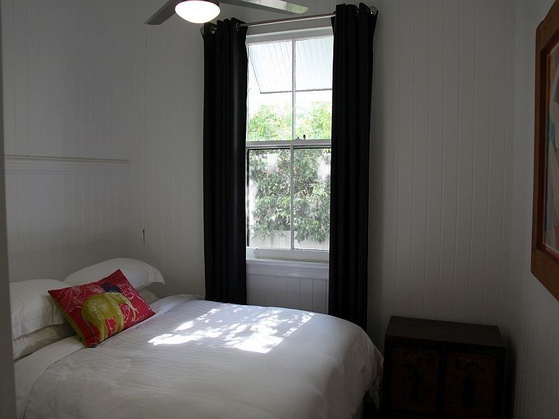 86 Yundah Street, Shorncliffe QLD 4017