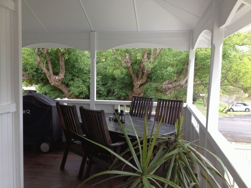 86 Yundah Street, Shorncliffe QLD 4017