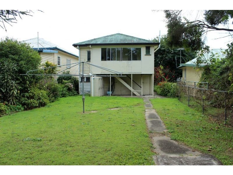 12 Connaught Street, Sandgate QLD 4017