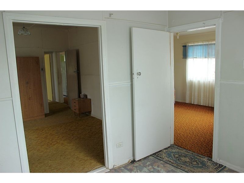 12 Connaught Street, Sandgate QLD 4017