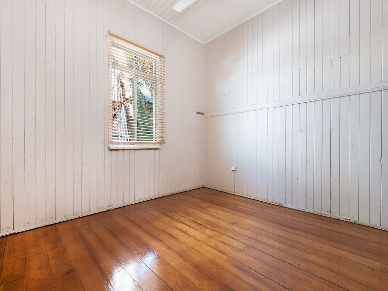 48 Cotton Street, Shorncliffe QLD 4017