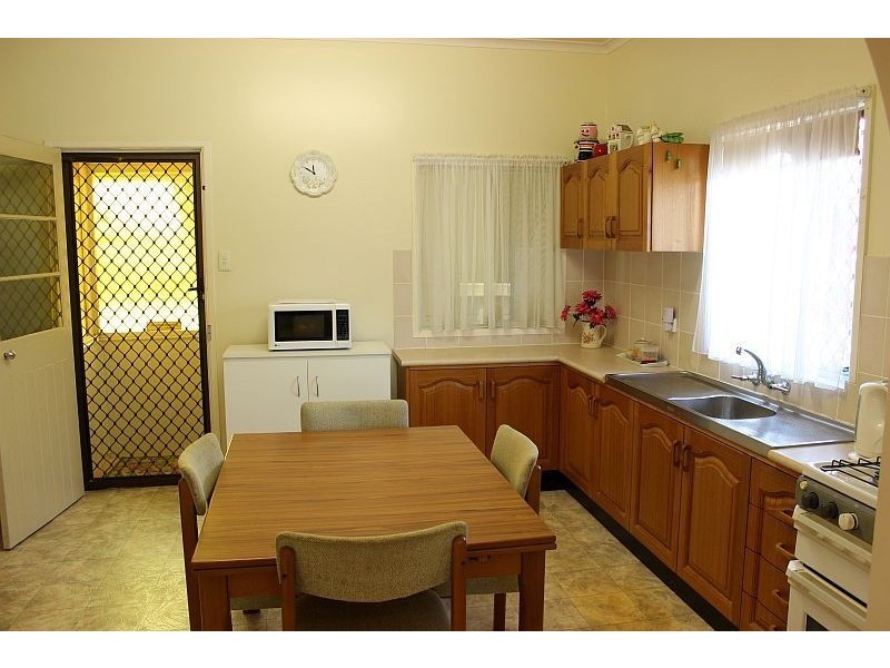 34 Queens Parade, Brighton QLD 4017