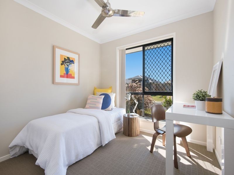 1 Wedge Tail Court, Griffin QLD 4503