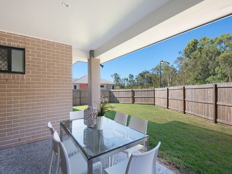 1 Wedge Tail Court, Griffin QLD 4503