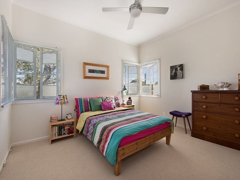 76 Barclay Street, Deagon QLD 4017