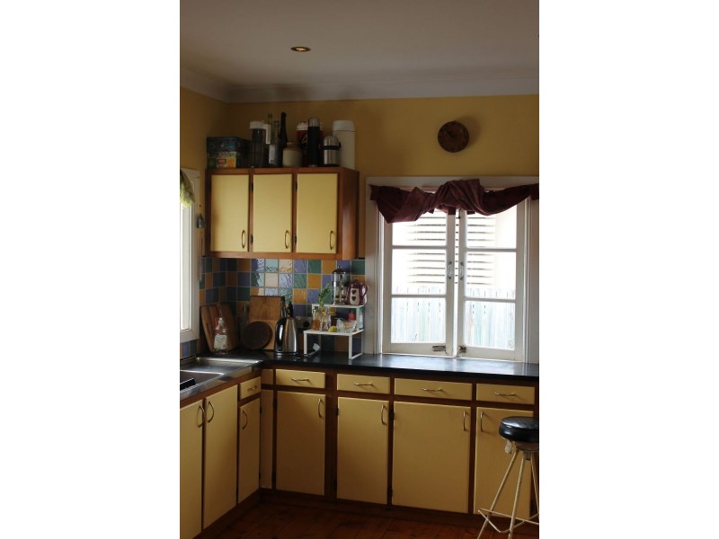 6 Seaview Street, Brighton QLD 4017