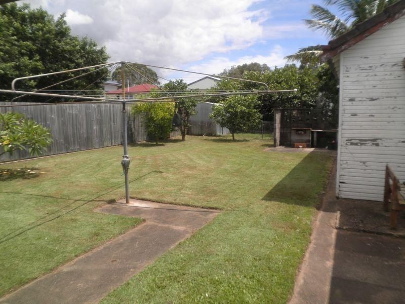 6 Seaview Street, Brighton QLD 4017