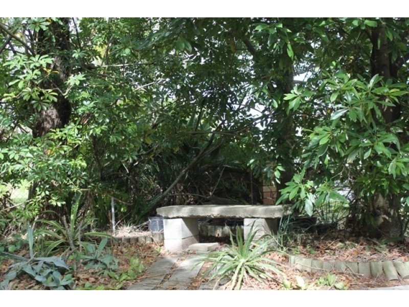 2 Perkins Street, Sandgate QLD 4017