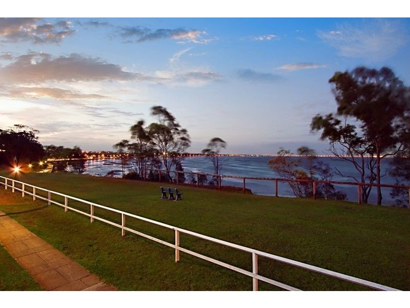 14 Eagle Terrace, Shorncliffe QLD 4017