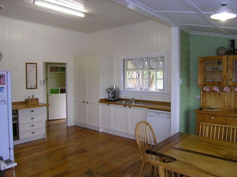 61 Palm Avenue, Sandgate QLD 4017